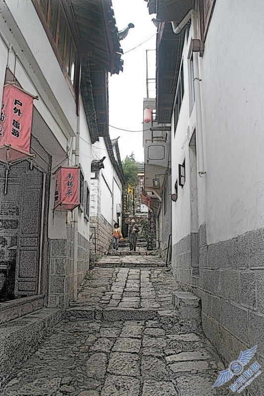 PS模糊滤镜与历史画笔处理淡彩素描特效