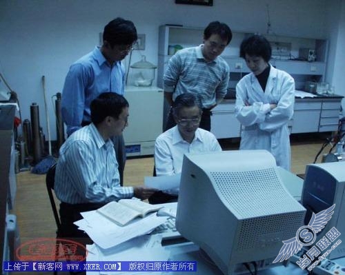 Photoshop色阶中性灰准确调整偏色照片