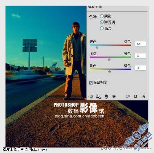 Photoshop教程:金色调的公路上的人物照片
