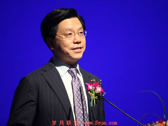 由清华大学和国务院发展研究中心共同主办的“清华创新<a href=http://bbs.syue.com/ target=_blank class=infotextkey>论坛</a>”于2011年4月19日在清华科技园举行。上图为创新工厂董事长兼首席执行官李开复。(图片来源:新浪财经 梁斌 摄)