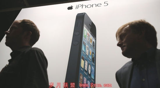 依赖iPhone被指成苹果软肋