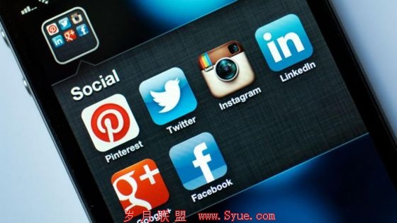 老板们不应当阻止员工在办公室中使用Facebook。