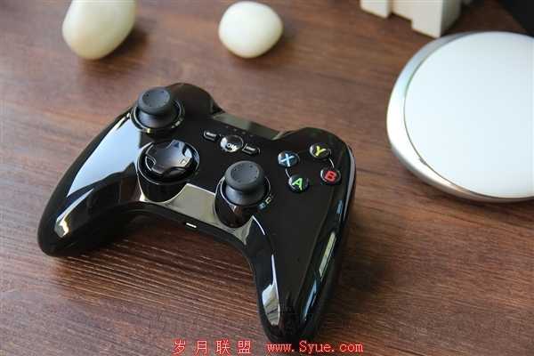 最漂亮的电视盒子!天猫魔盒2图赏